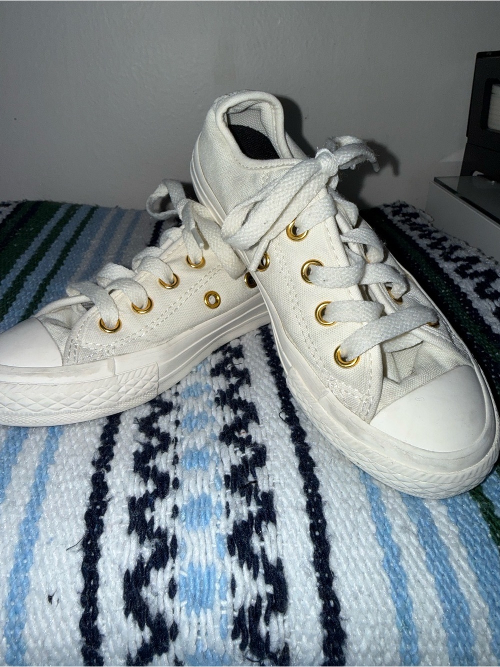 Kids Low-Top Canvas Sneakers in Off-White with Gold Eyelets